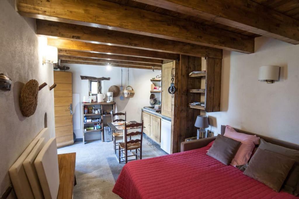 Les Bergeries "Le Figuier" Otel Omessa Dış mekan fotoğraf